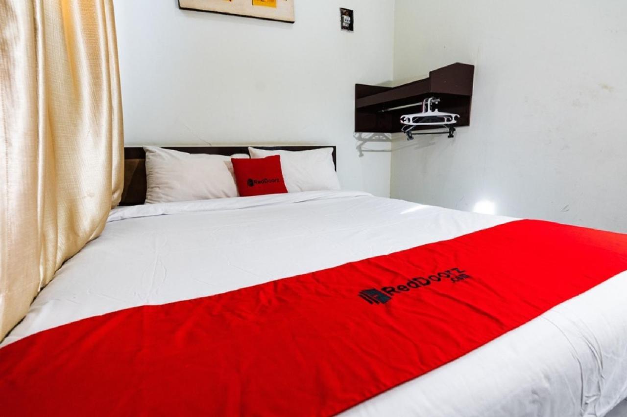Reddoorz @ Hertasning Area 2 Makassar Extérieur photo